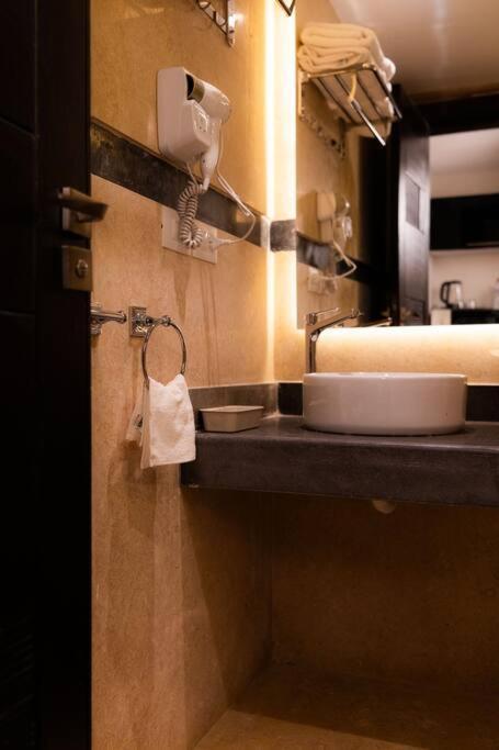 Apartment Marron Pharaohs Akhnaton
