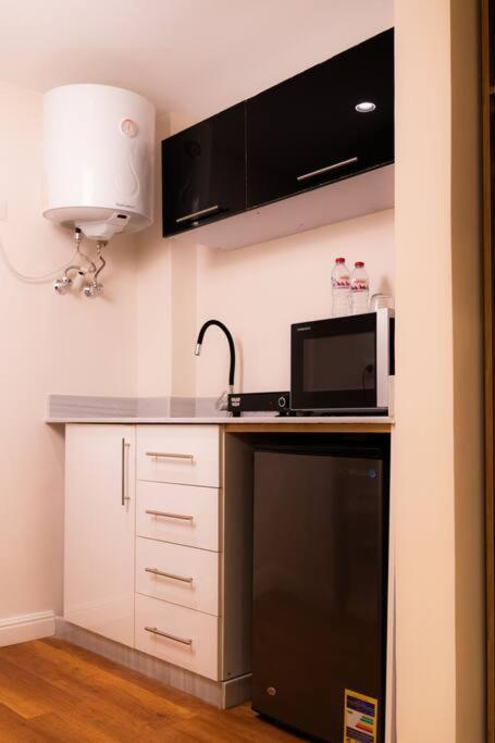 Marron Pharaohs Akhnaton Appartement